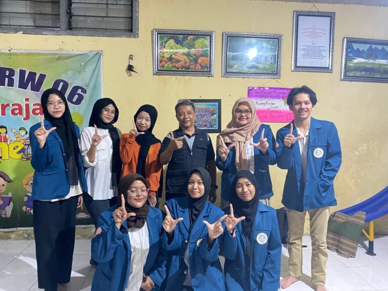 Mengembangkan dan Mengoptimalkan Website Kampung Wisata Edukasi di Surabaya