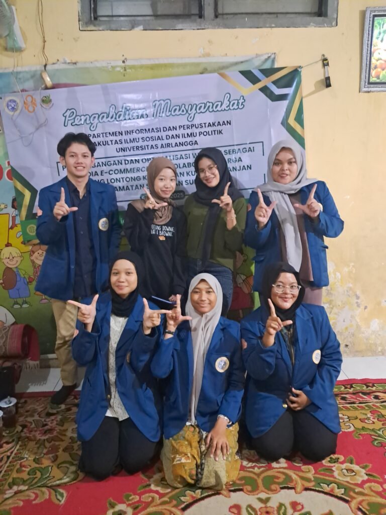 Membangun Literasi Digital di Kampung Lontong: Transformasi Digital Dimulai dari Generasi Muda